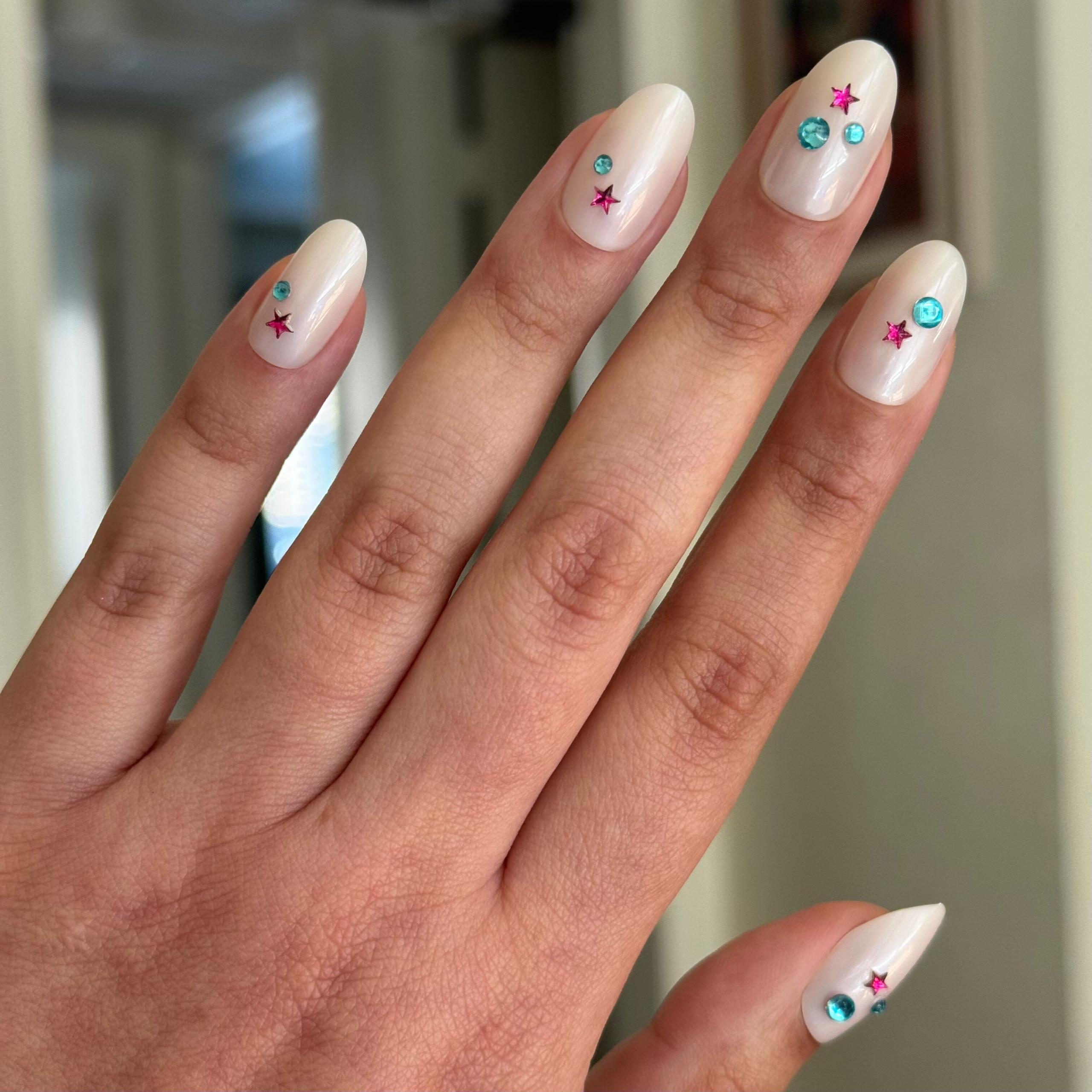 Iridescent Gem Party - Press On | Medium | Oval - Image 5
