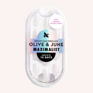 3D Milky Swirls - Press-On | Medium | Oval